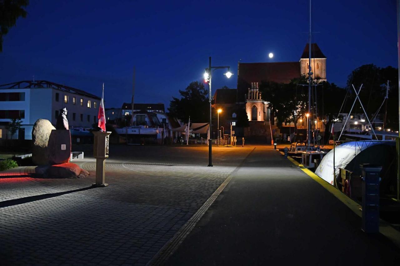 Ahoy Puck Apartament Przy Plazy Z Widokiem Na Morze Exterior foto